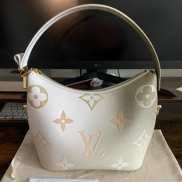 Louis Vuitton Sunset Kaki Marshmallow Bag - Picture 1 of 16